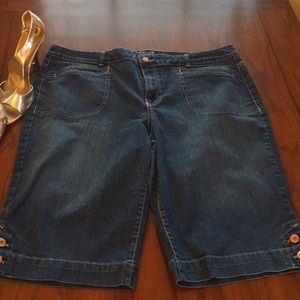 Bandolino Blu woman crop pants